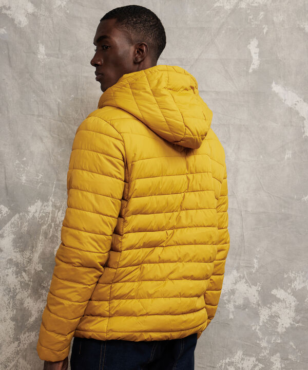 Chaqueta Con Capota Removible