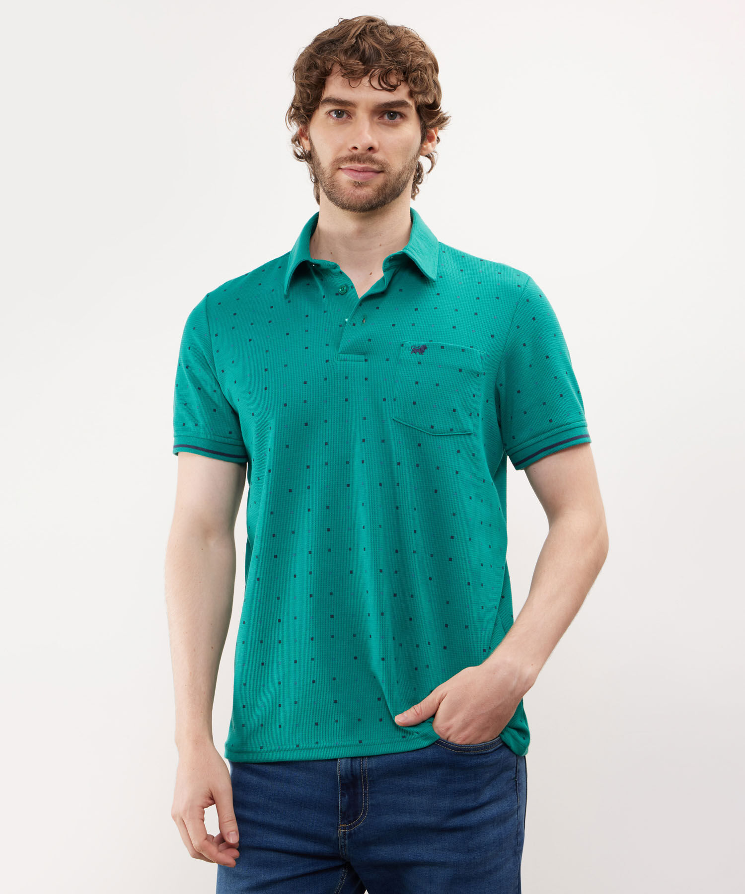 Polo Estampada, Cuello Maquina Con Bolsillo, Silueta Regular Fit