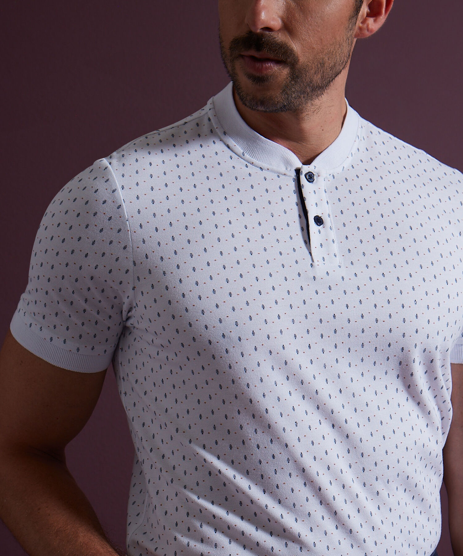 Polo Estampada Cuello Mao