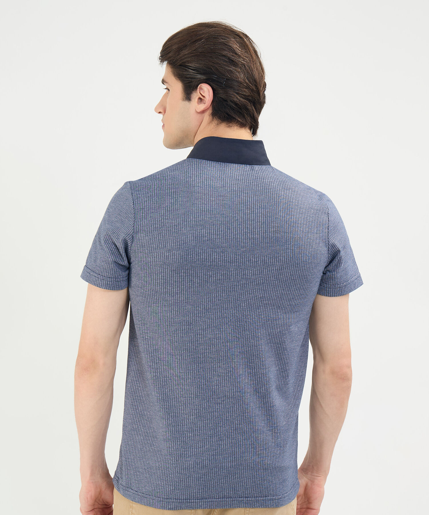 Polo Cuello Duro con Bolsillo