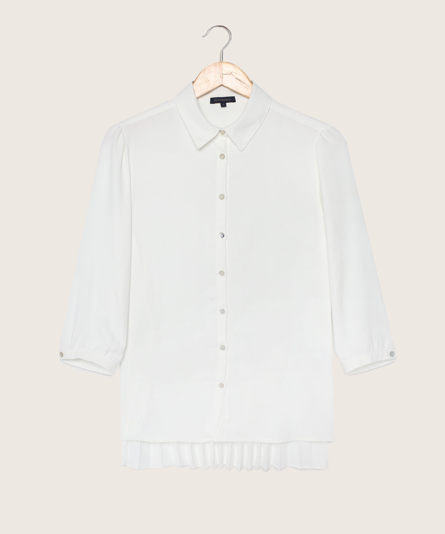 Camisa Manga 3/4  Unicolor Con Plisado En Espalda