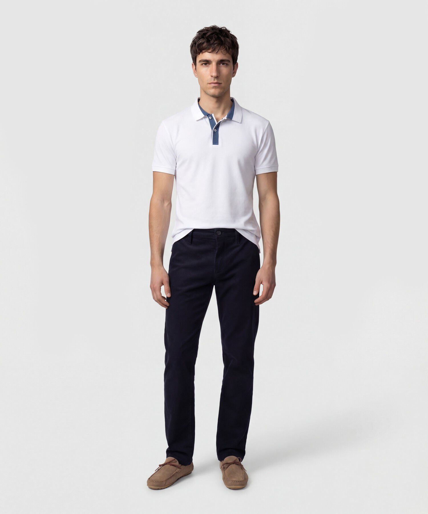 Pantalon Unicolor En Pana