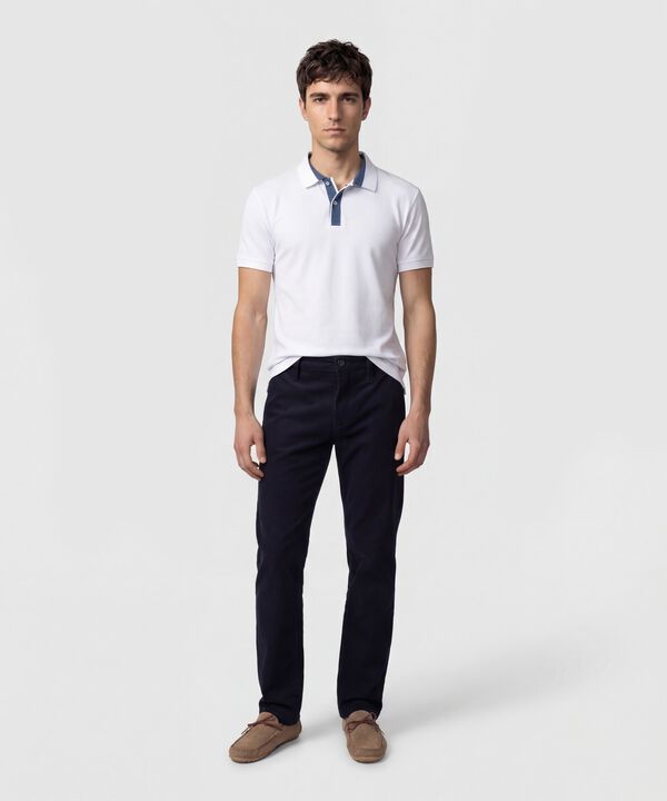 Pantalon Unicolor En Pana