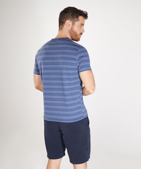Camiseta Preteñida Textura, Manga Corta Con Cuello Redondo, Traveling Wave Línea Moda