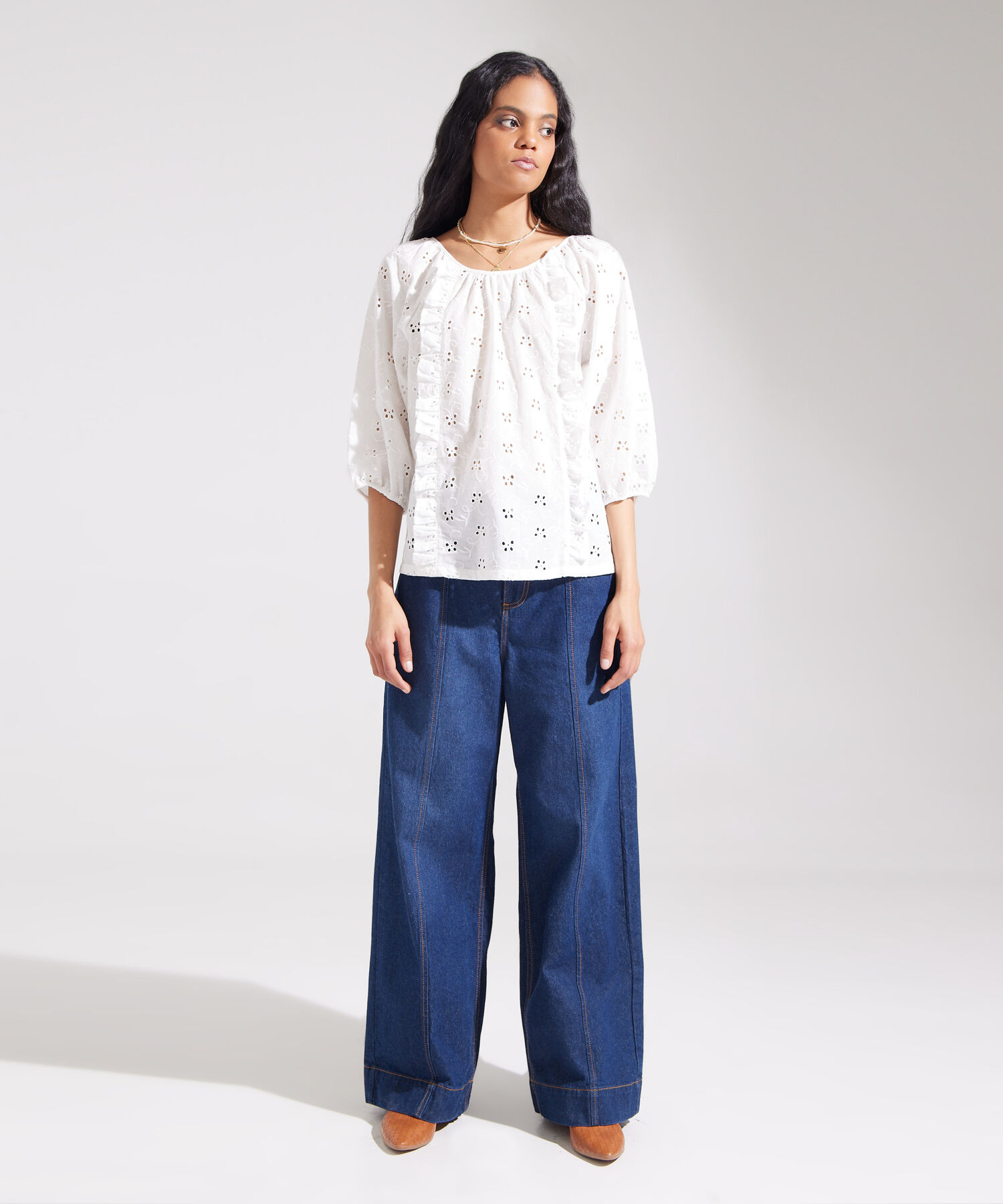Blusa Manga 3/4 Con Arandela En Frente Unicolor