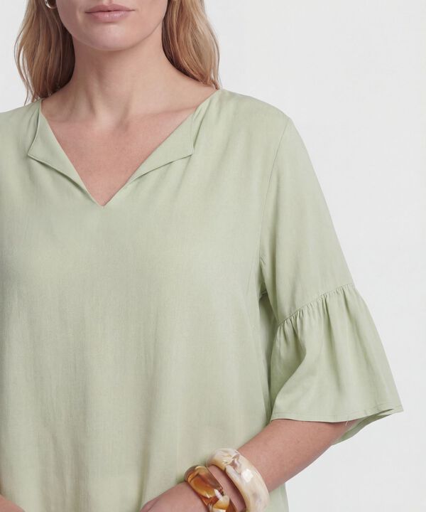 Blusa Cuello En V Con Manga Volante Mujer