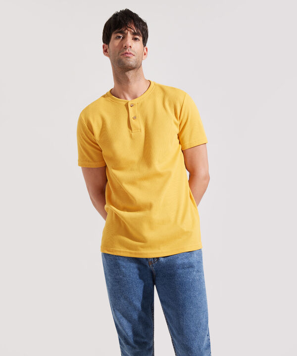 Camiseta Manga Corta Unicolor Cuello Henley image number null