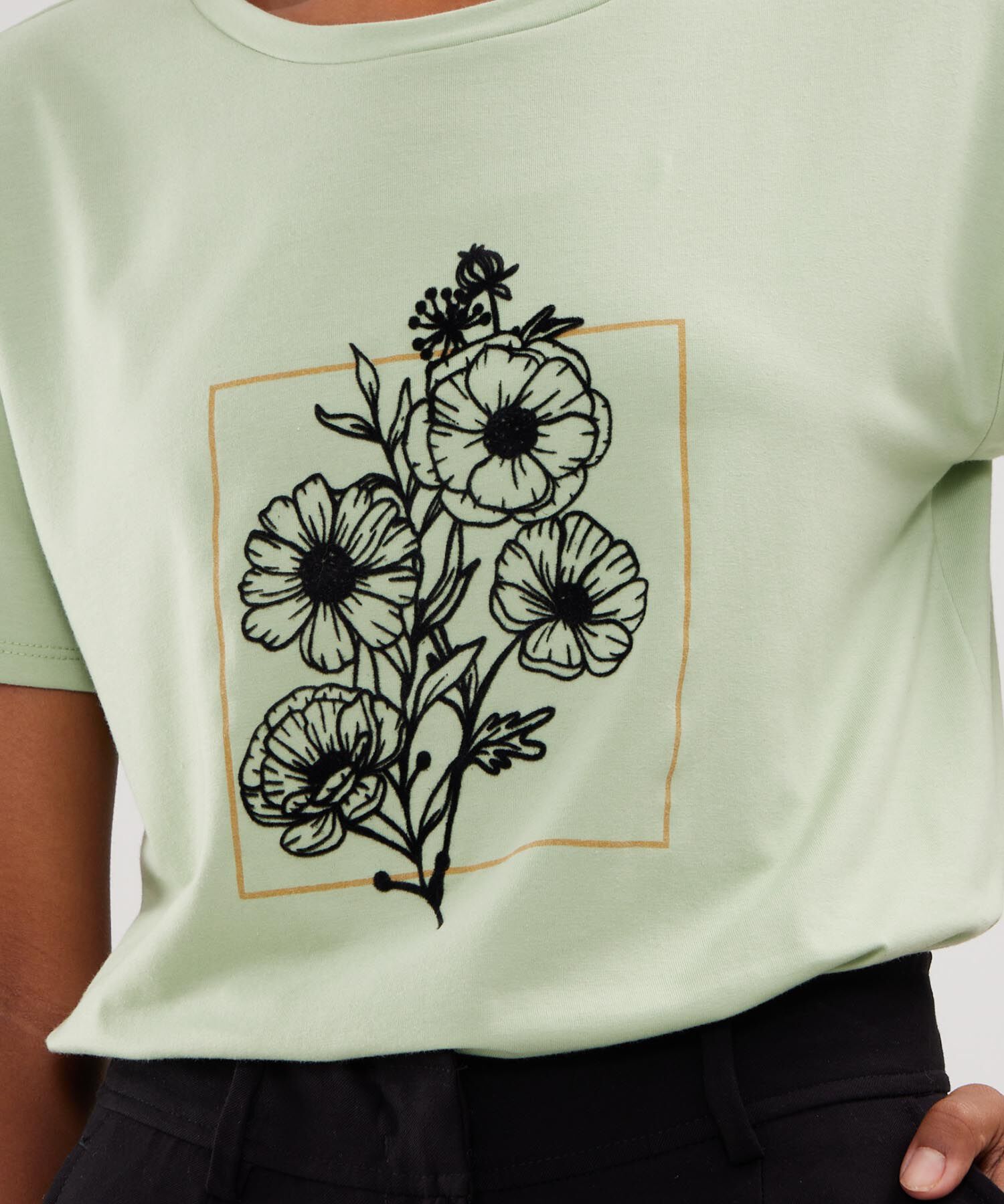 Camiseta Manga Corta Corrida Con Screen En Frente