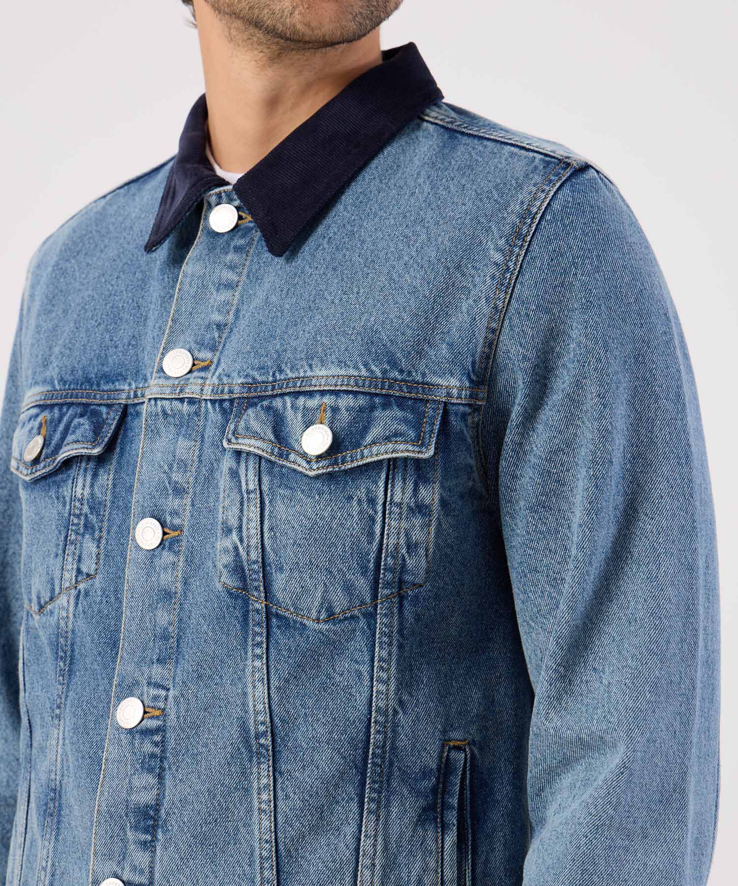 Chaqueta Denim Con Cuello En Contraste