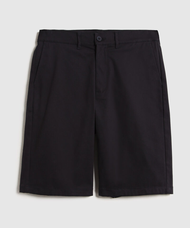 Bermuda Unicolor Con Bolsillos Diagonales 