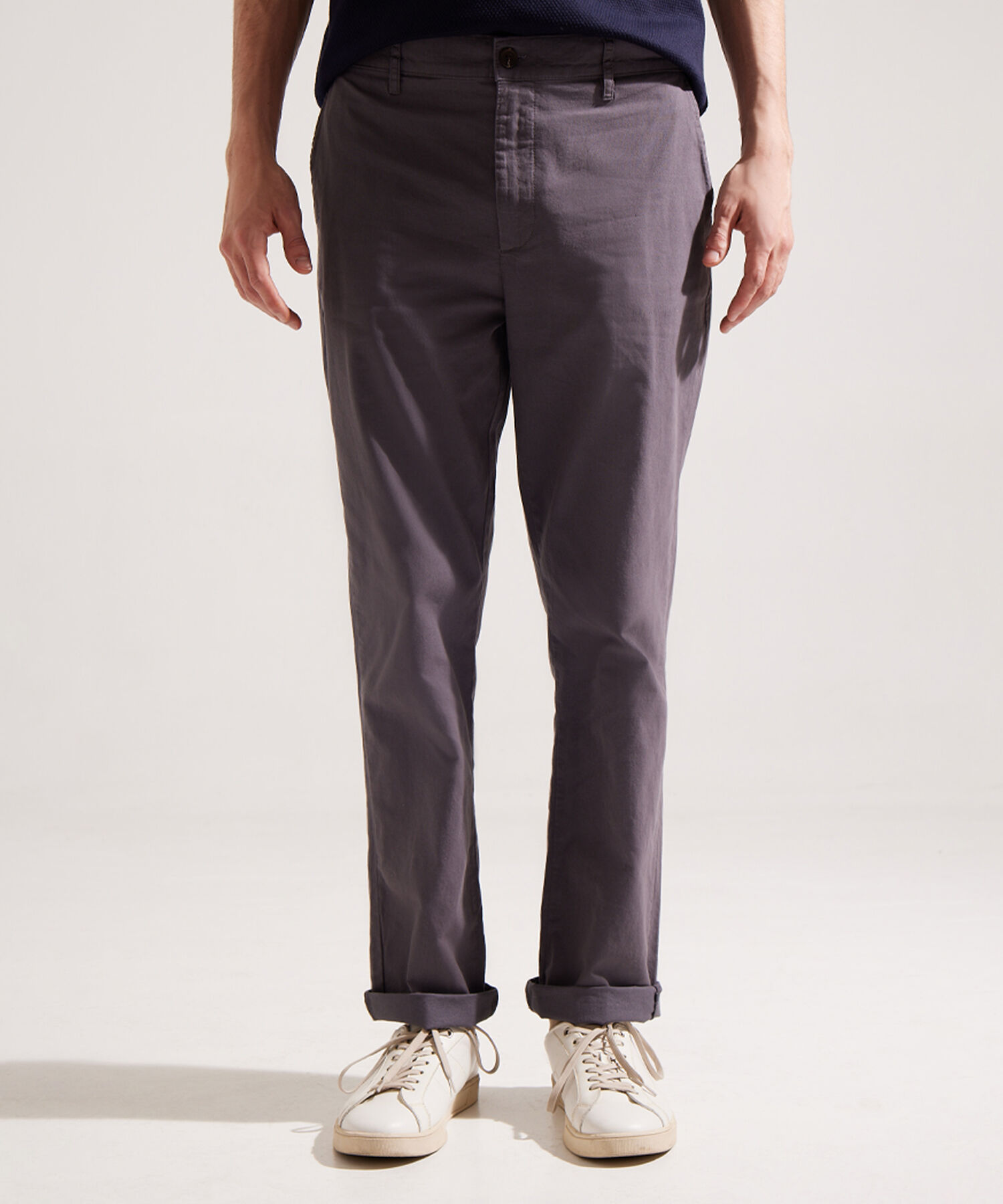 Pantalón Tipo Chino con Bolsillos