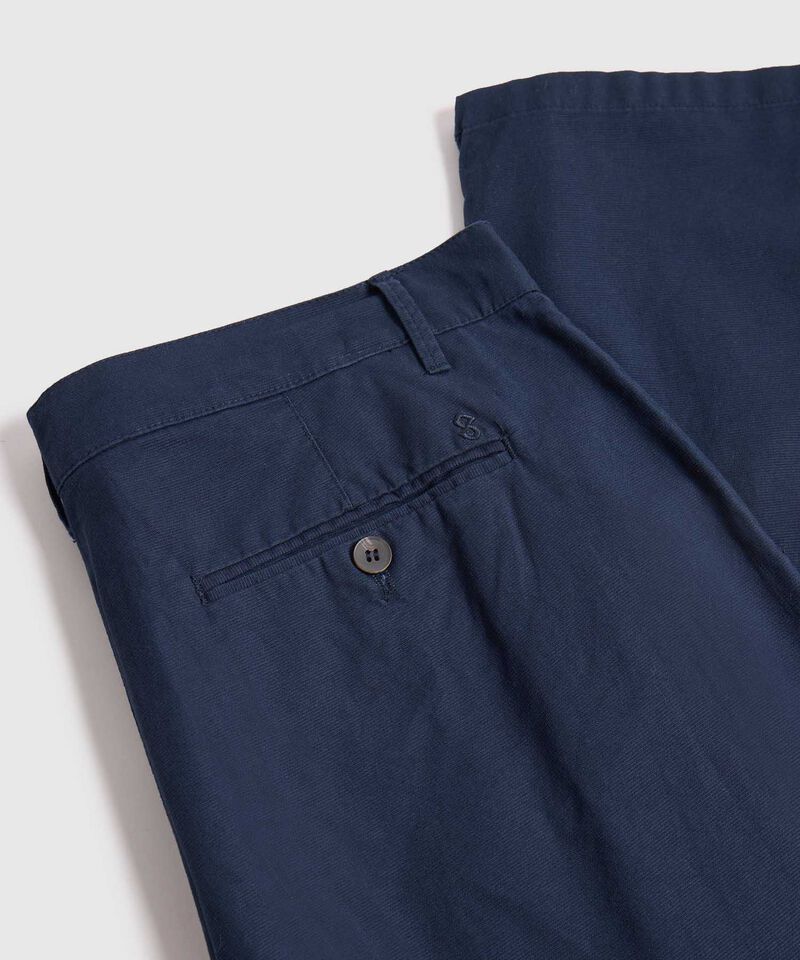 Pantal&oacute;n Chino con Bolsillos Laterales Hombre