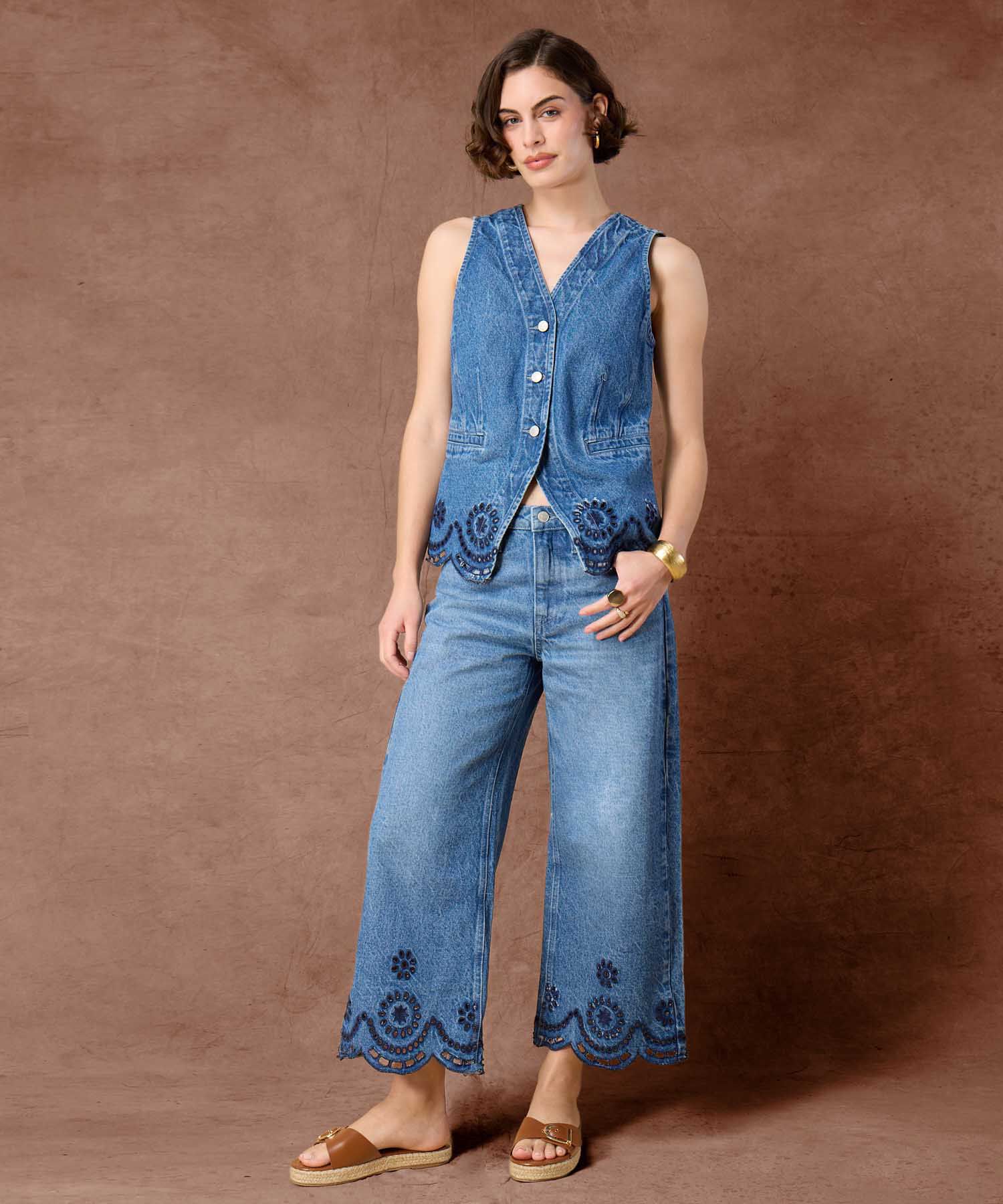 Chaleco Denim con Escote V y Bordado Para Mujer