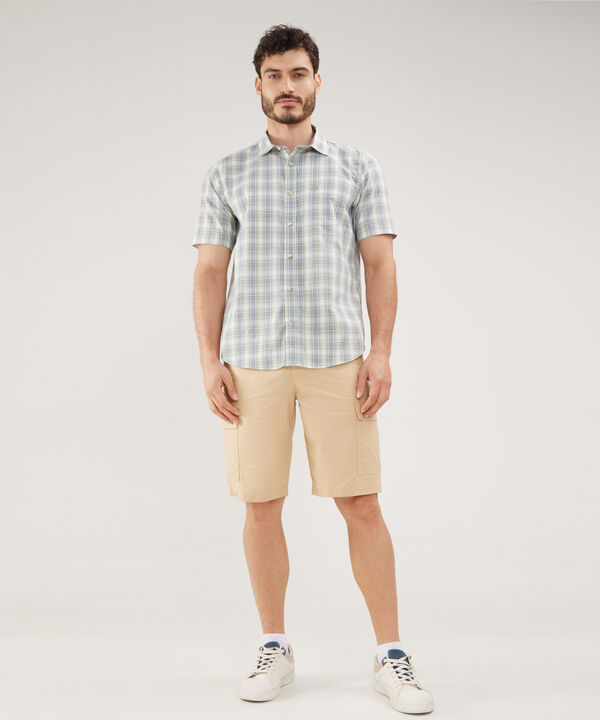 Camisa Preteñida Manga Corta Con Bolsillo Y Sesgo