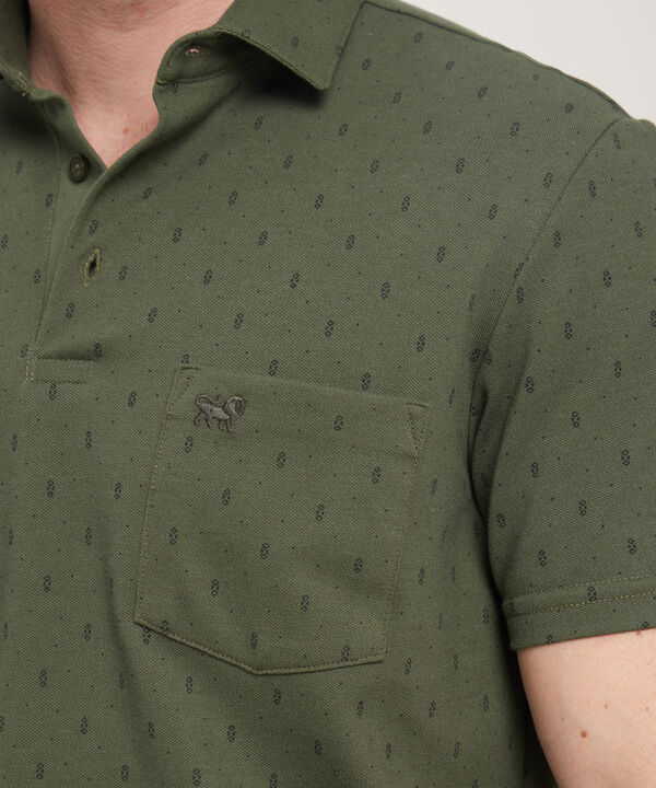 Polo Cuello Maquina Estampada Con Bolsillo image number null
