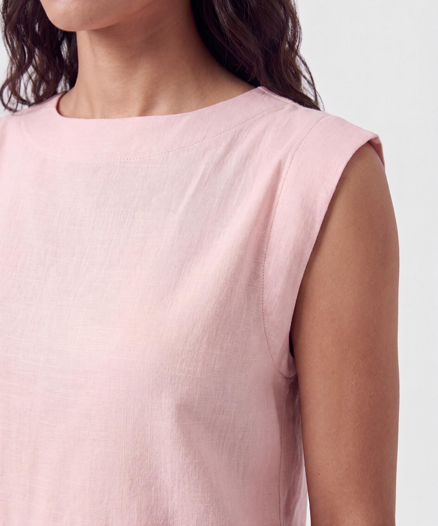 Blusa Cuello Plano Con Hombreras Para Mujer