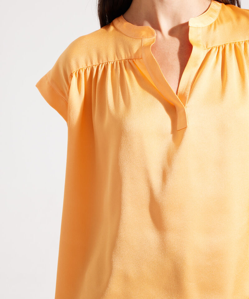Blusa Manga Corta con Cuello Mao