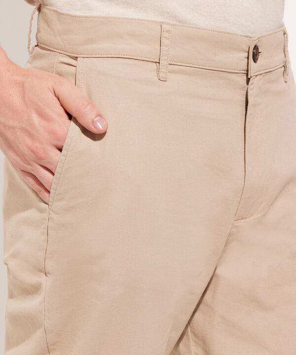 Pantalón Tipo Chino con Bolsillos image number null