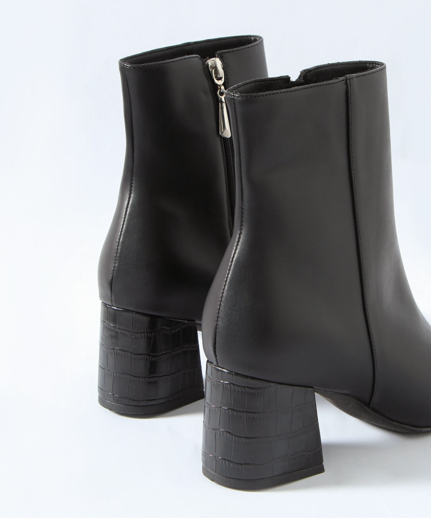 Botines Elegantes con Tac&oacute;n Alto