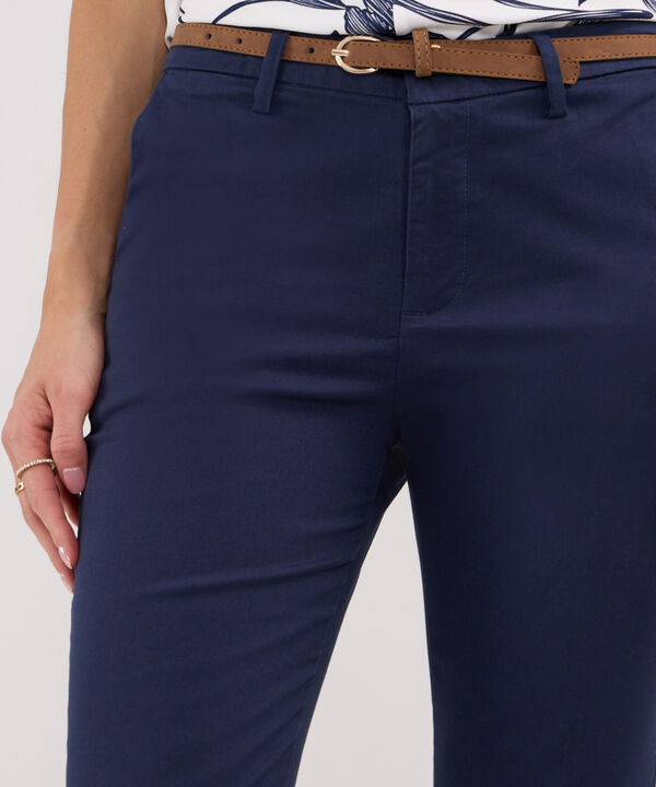 Pantalon Unicolor Chino Con Cinturon
