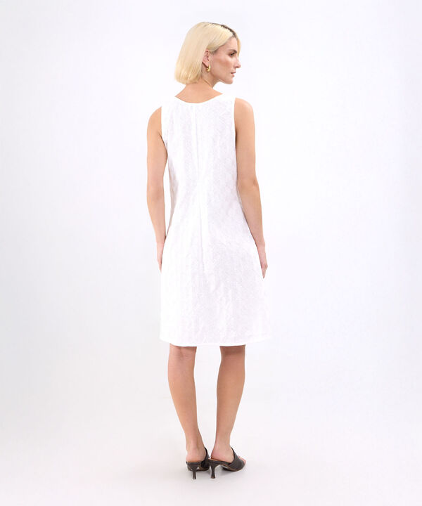 Vestido Unicolor Con Textura