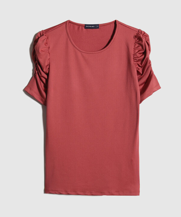 Camiseta Con Ruche En Manga