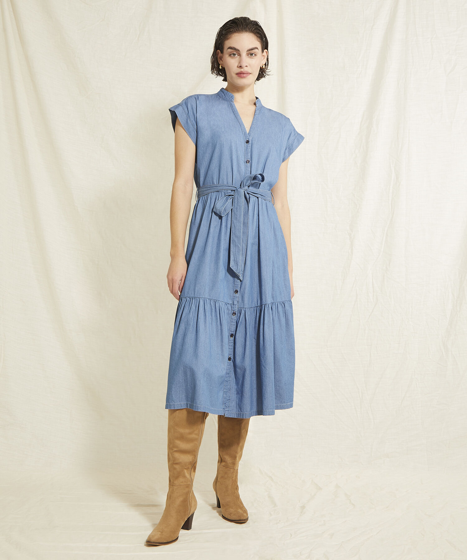 Vestido Tono Azul Claro Largo Con Cinturón
