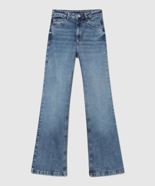 Jean Bootcut Tono Azul Medio