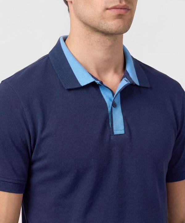 Polo Hombre con Cuello a Contraste