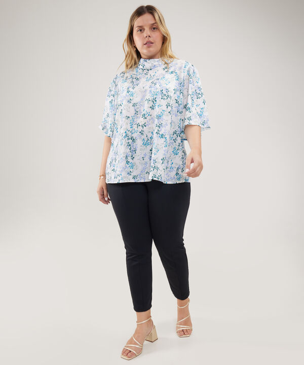 Blusa Estampada Cuello Alto image number null