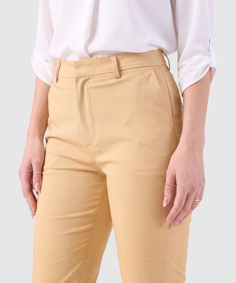 Pantal&oacute;n Capri Ajustado De Tiro Medio Mujer