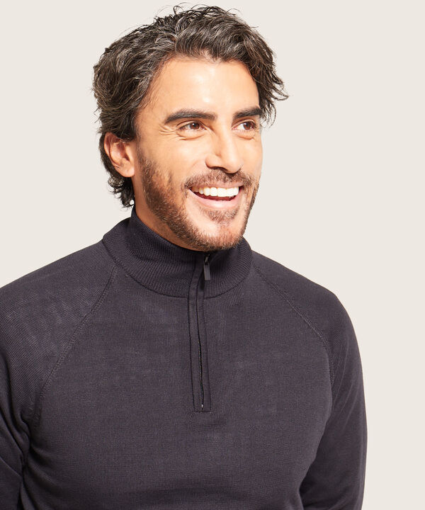 Saco Cuello Alto Con Cremallera image number null