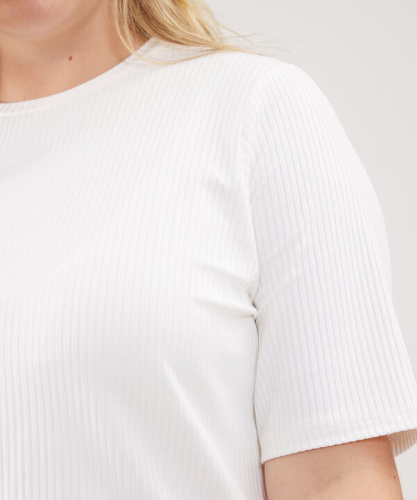 Camiseta Unicolor Manga Corta En Rib image number null