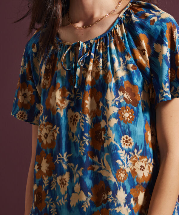 Blusa Estampada Manga Ranglan Corta Volada