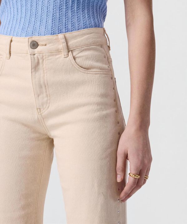 Jeans Rectos Con Piedras Laterales Mujer