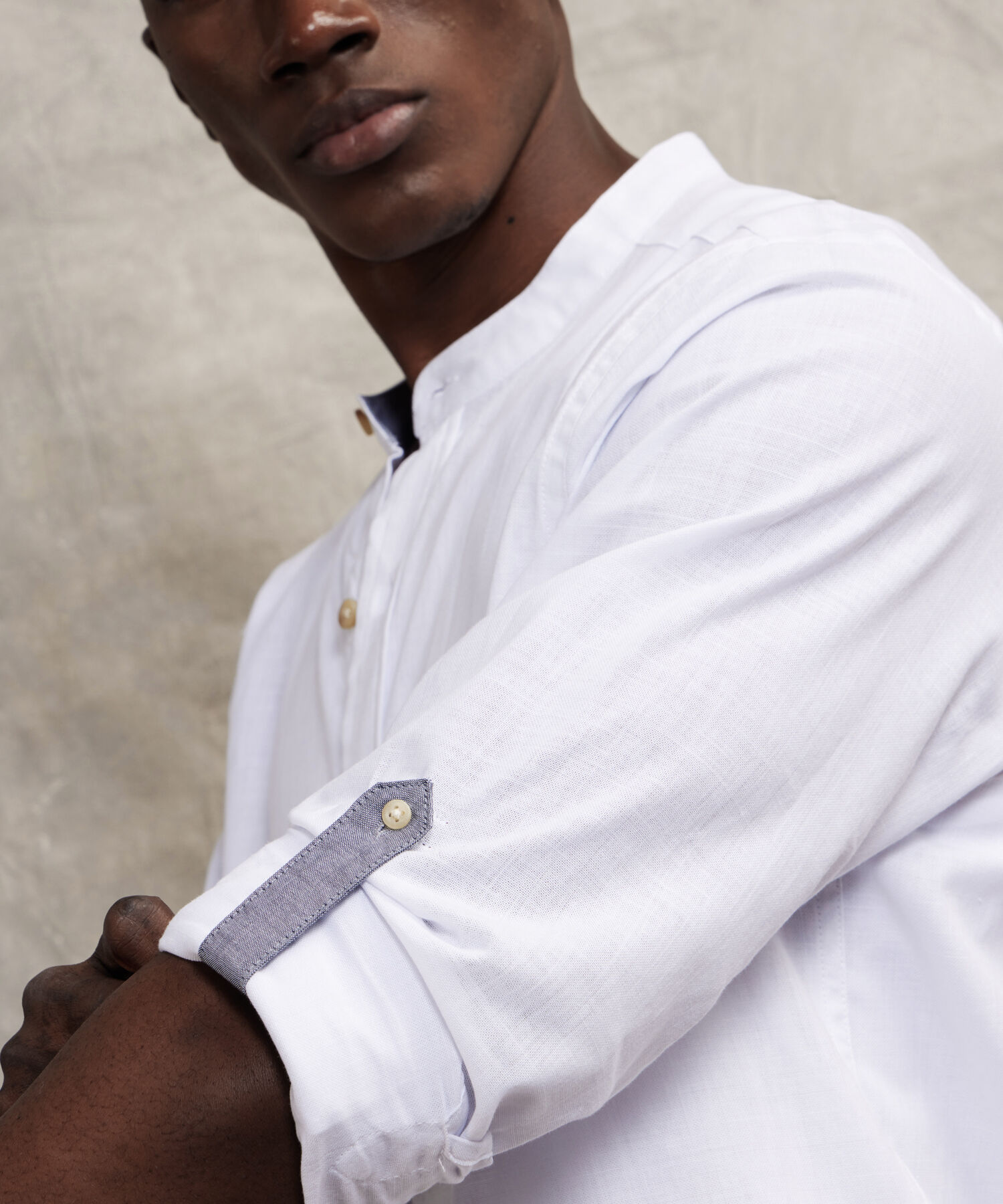 Camisa Manga Larga Cuello Mao Unicolor