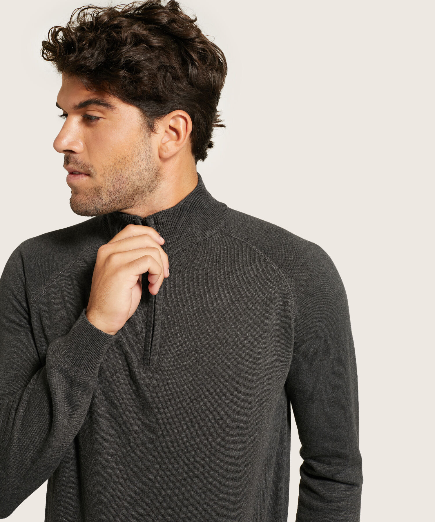 Saco Cuello Alto Con Cremallera
