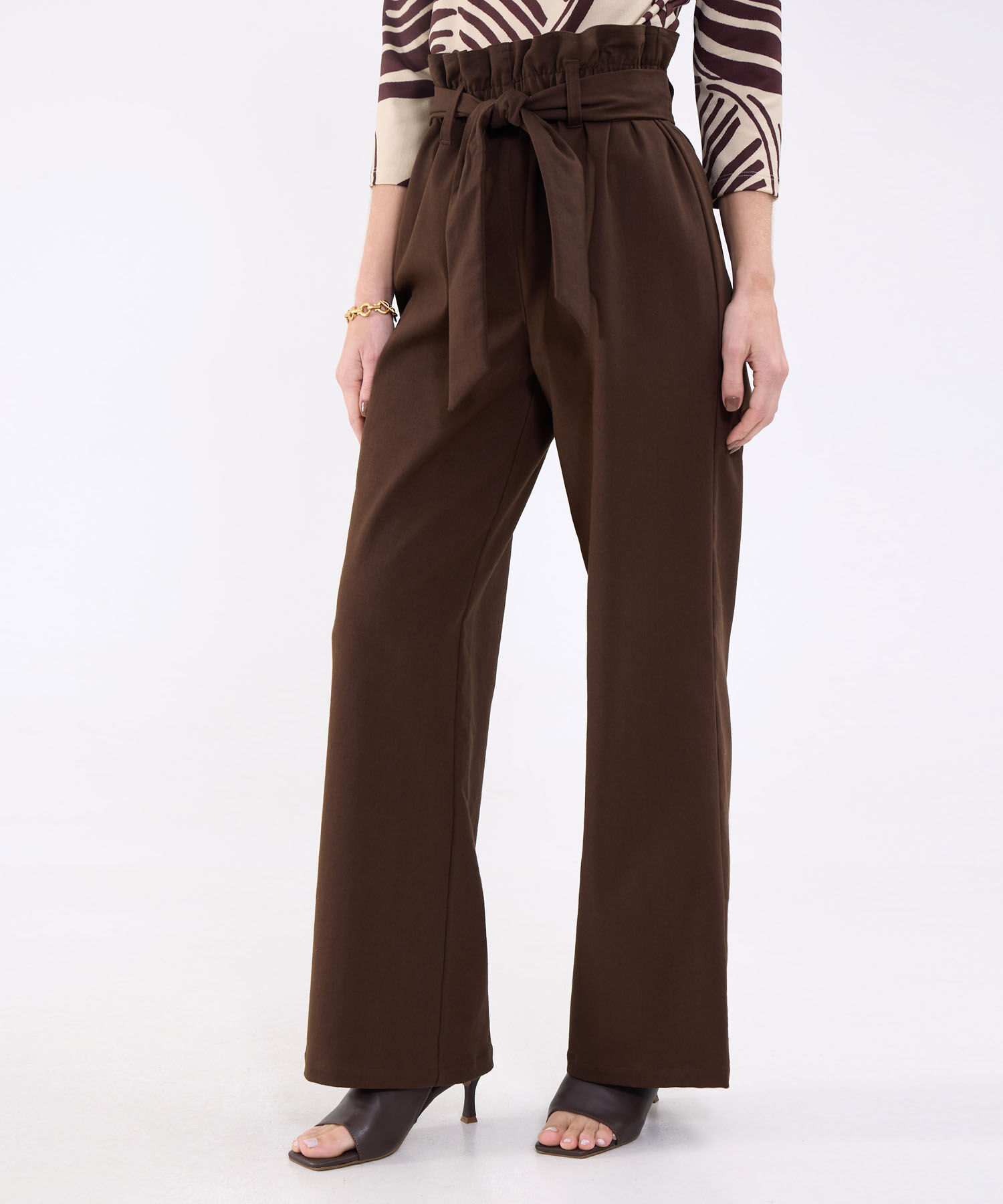 Pantalon Unicolor Con Cinturon