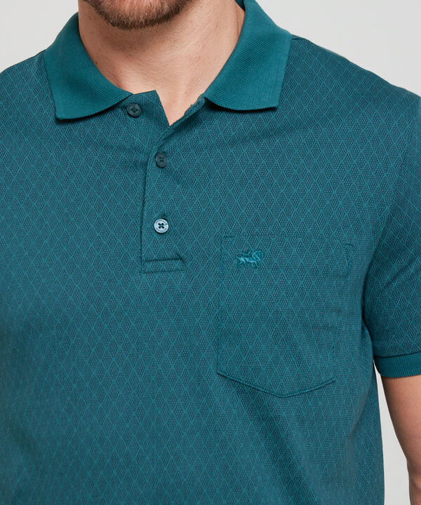Polo Estampada, Cuello Y Puños Tejidos Con Bolsillo, Silueta Slim Fit, image number null