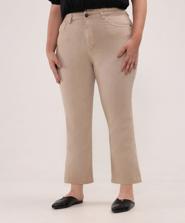 Jean Crop Fleare Tono Arena image number null