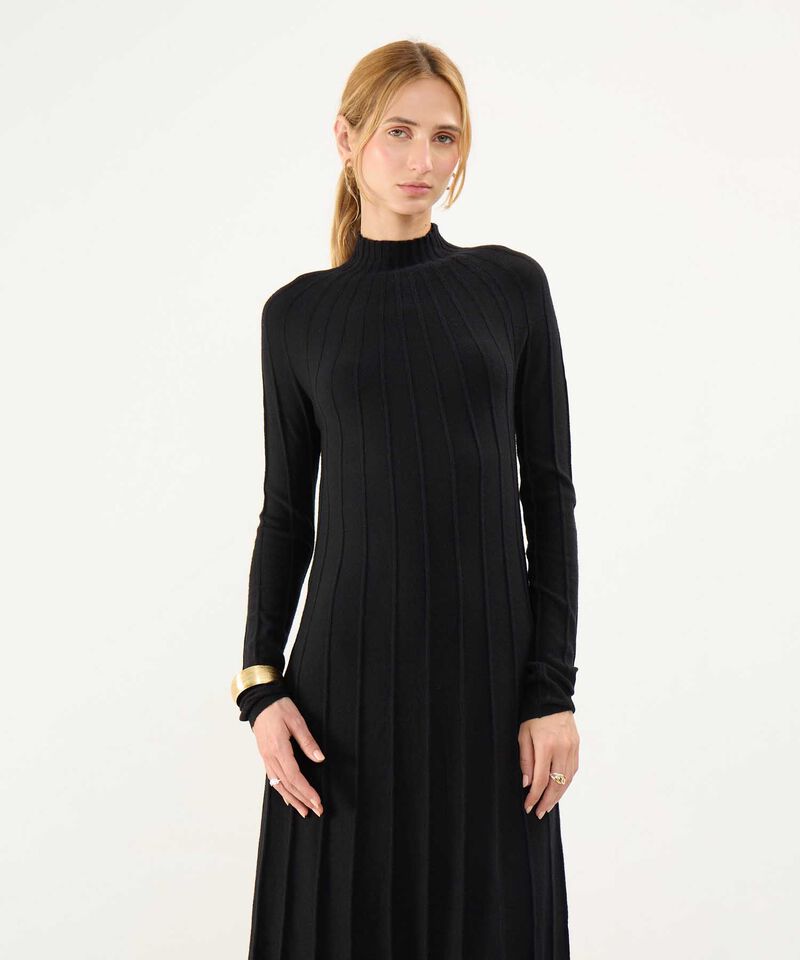 Vestido Tejido Cuello Alto