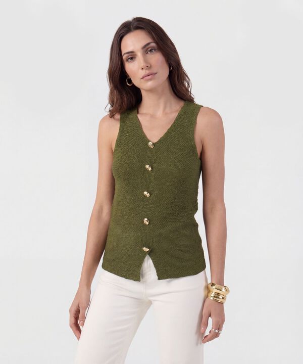 Chaleco De Tejido Con Botones Dorados Mujer image number null