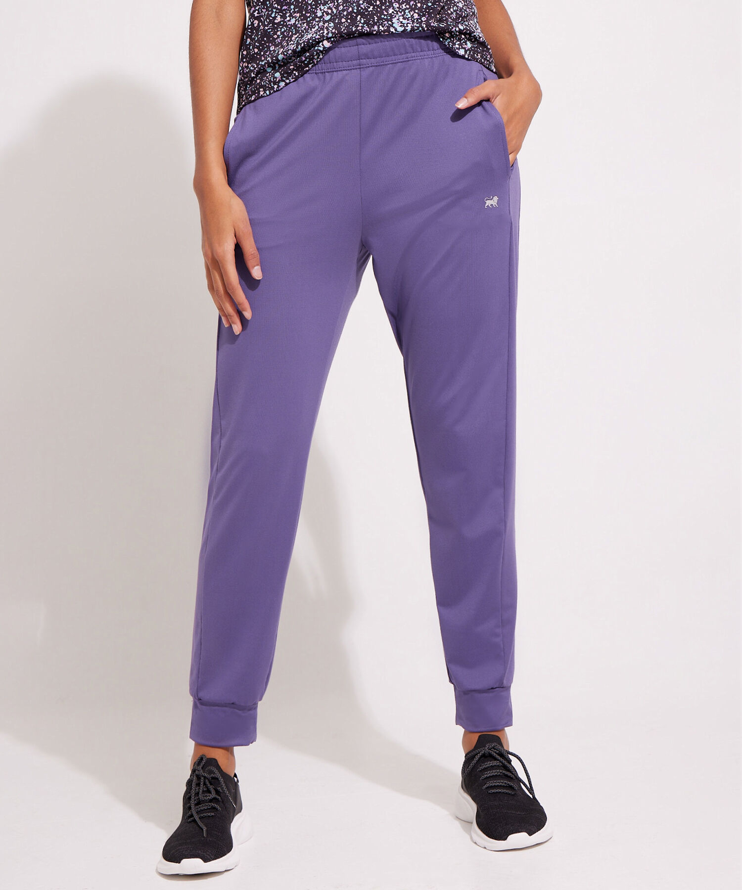 Pantalón Con Cortes Laterales Y Bolsillos