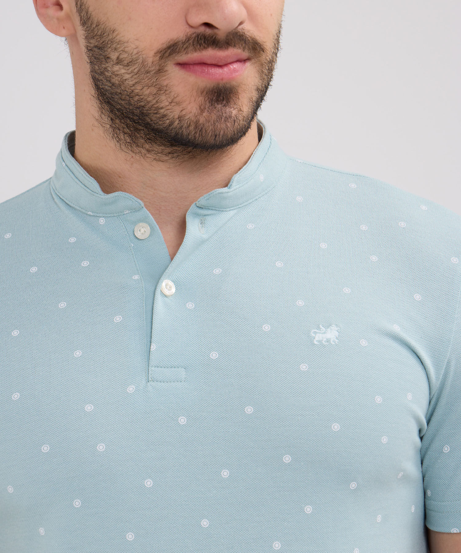 Polo Estampada, Cuello Mao Sin Bolsillo