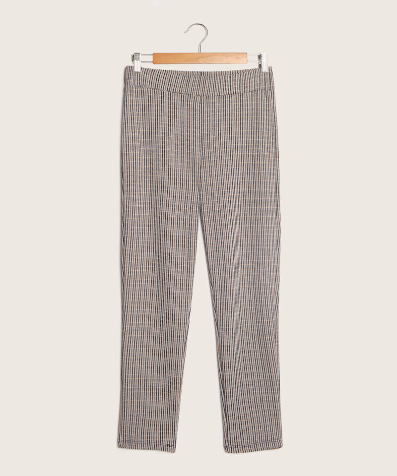 Leggings Prete&ntilde;ido Con Corte En Frente
