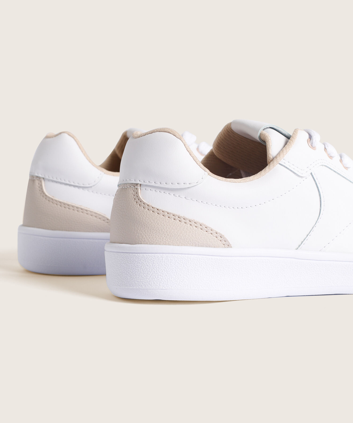 Tenis