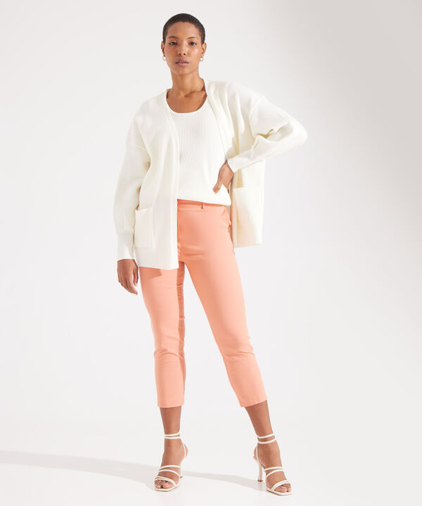 Pantalón Capri Con Bolsillos