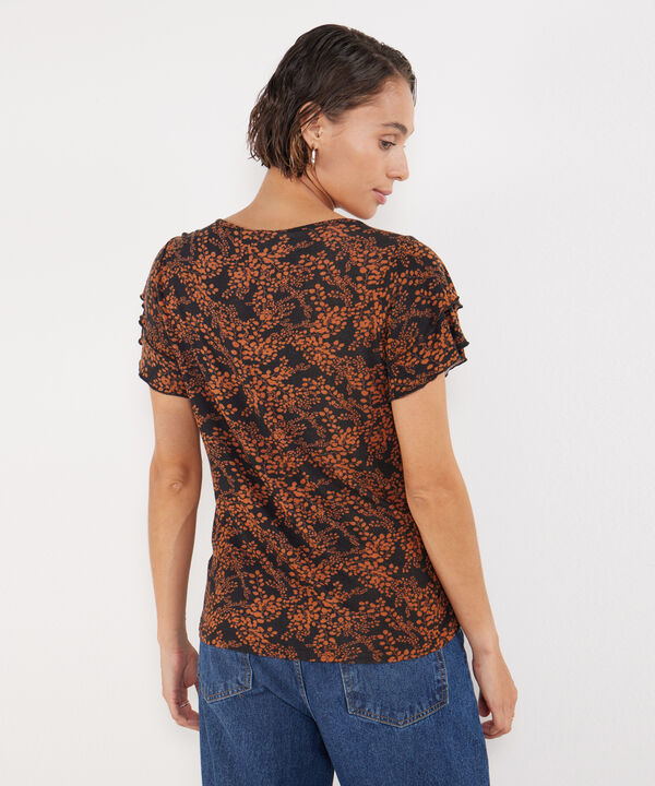 Camiseta Estampada Manga Corta Con Doble Vuelo