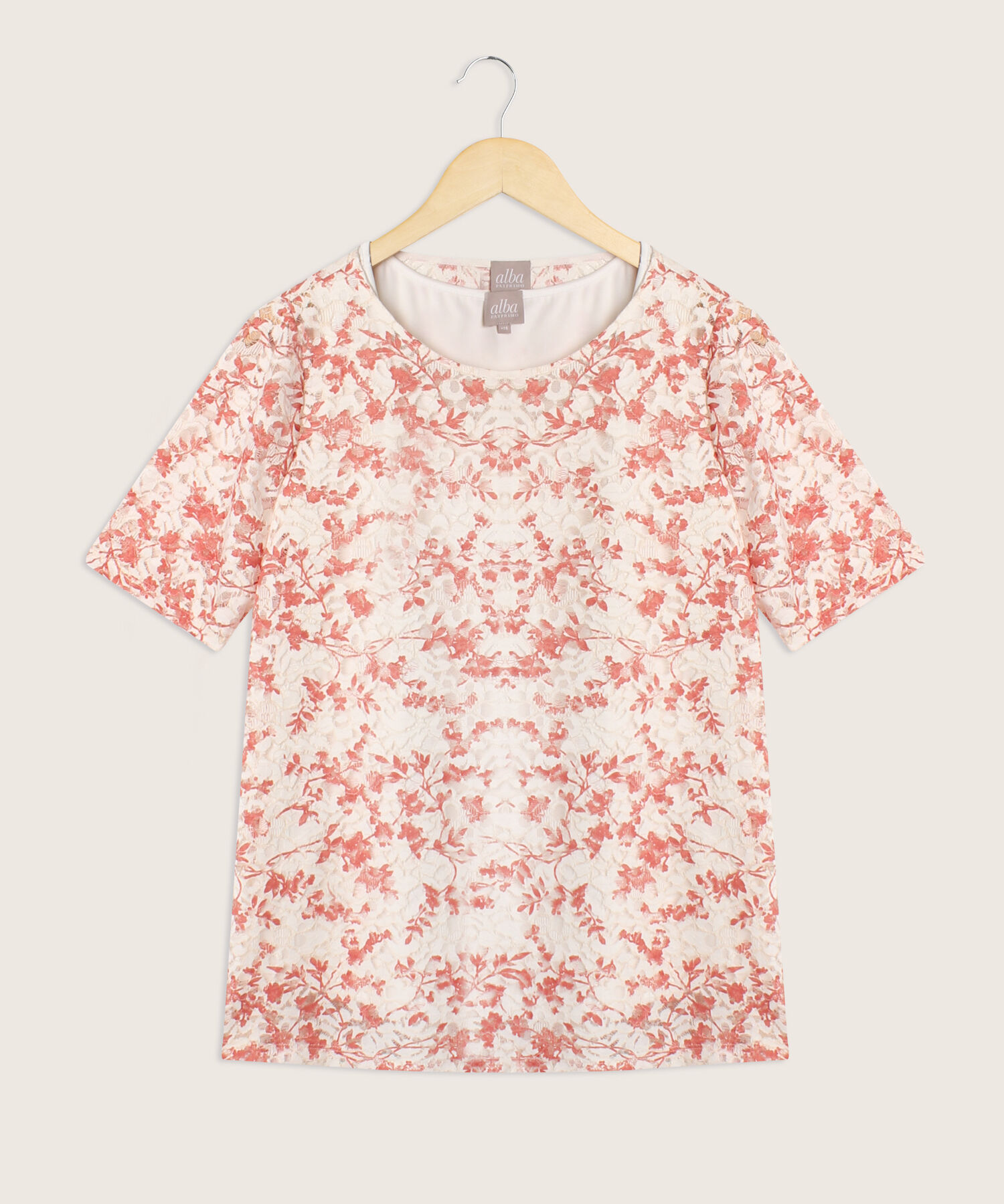 Blusa Manga Corta Al Codoen Encaje Estampada Con Top Interno