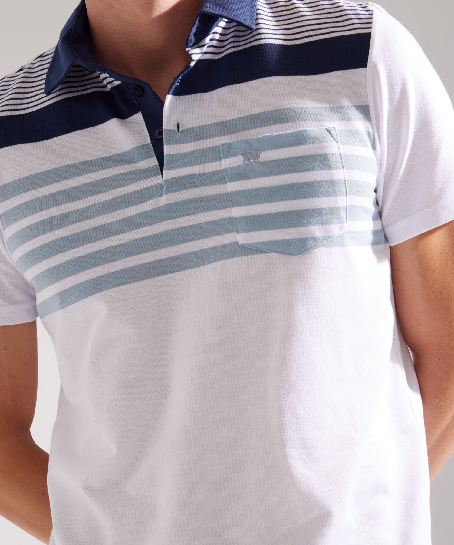 Polo  Cuello Duro, Con Bolsillo Regular Fit